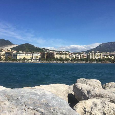 B&B Di Mare E D'Azzurro Salerno Buitenkant foto